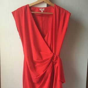 Red short dress! Sexy!